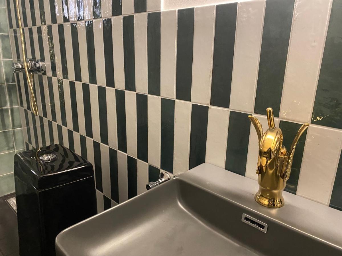 Urlaub Am Elbstrand - Wohnung In Blankenese Mit Naturblick Hamburg Bagian luar foto